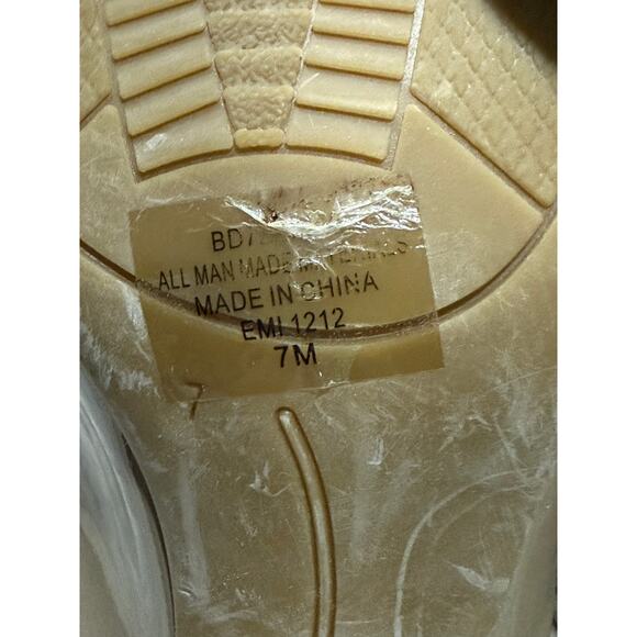 Bandolino Slingback Kitten Heel Shoes Zampa Pointed Toe Patent Womens Sz 7 Nude - Picture 8 of 9